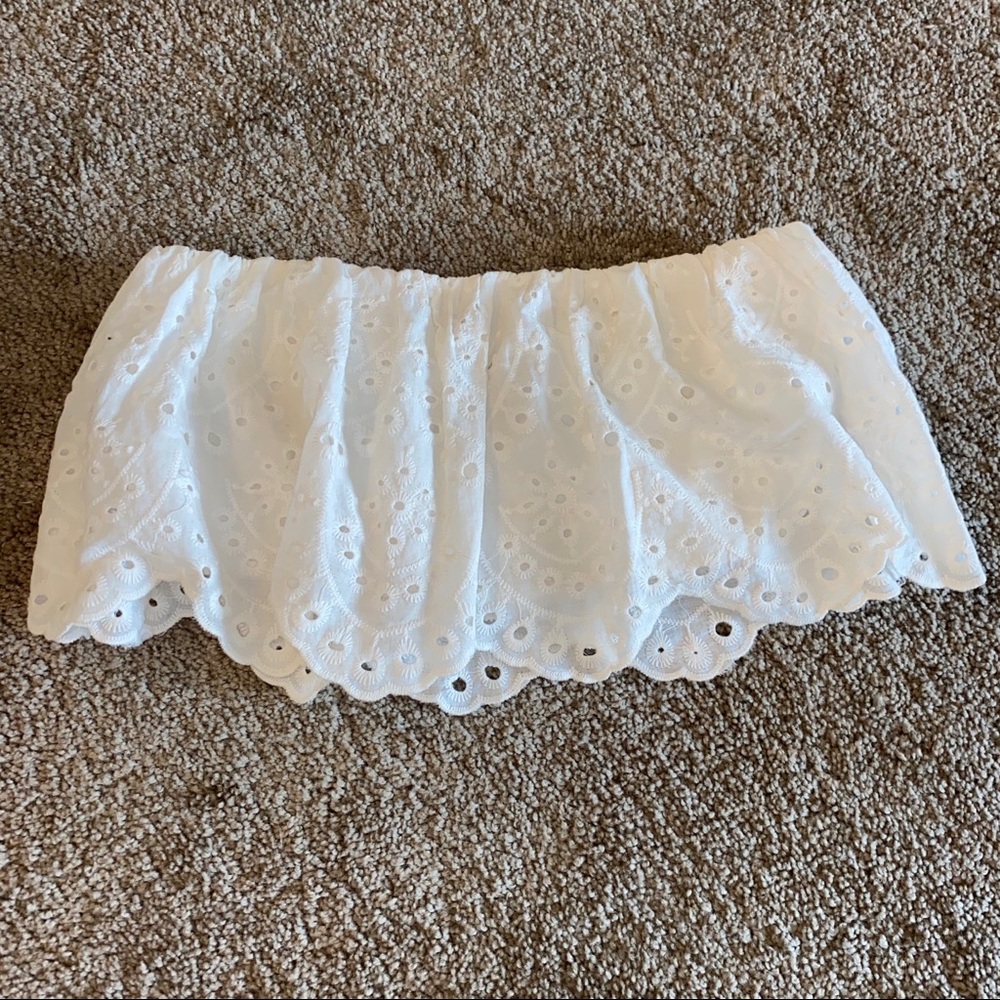 White Eyelet Sleeveless Crop Top